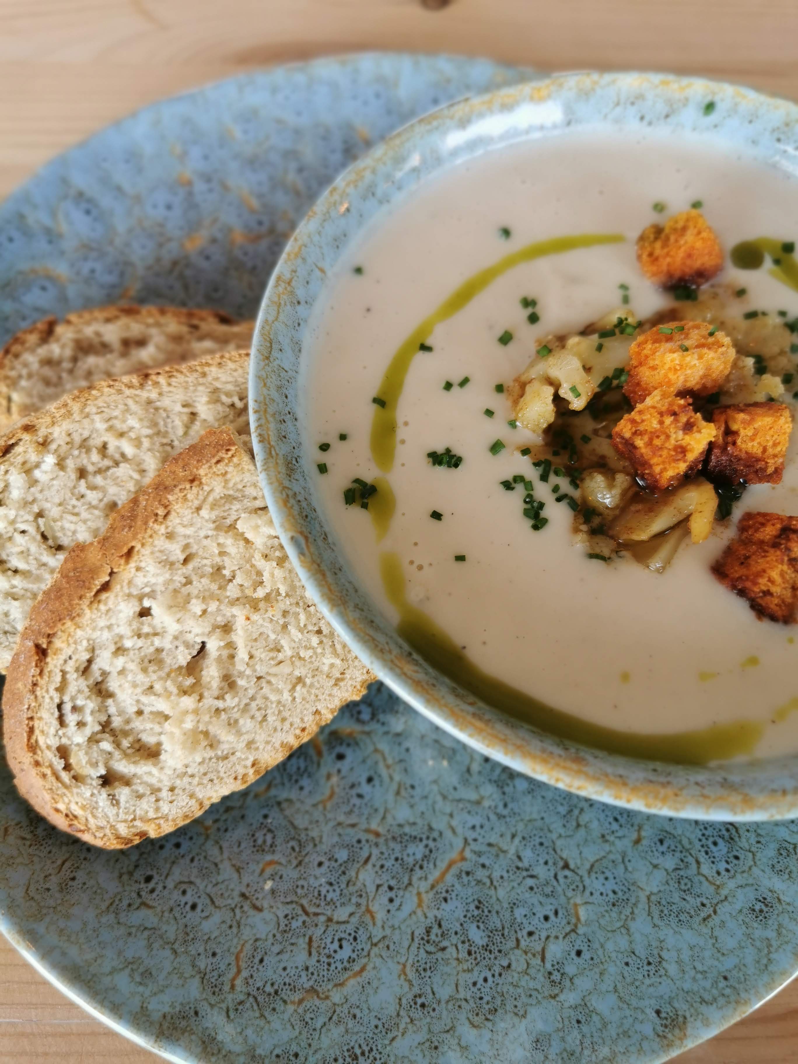 Hjemmelaget blomkålsuppe på Fôr.