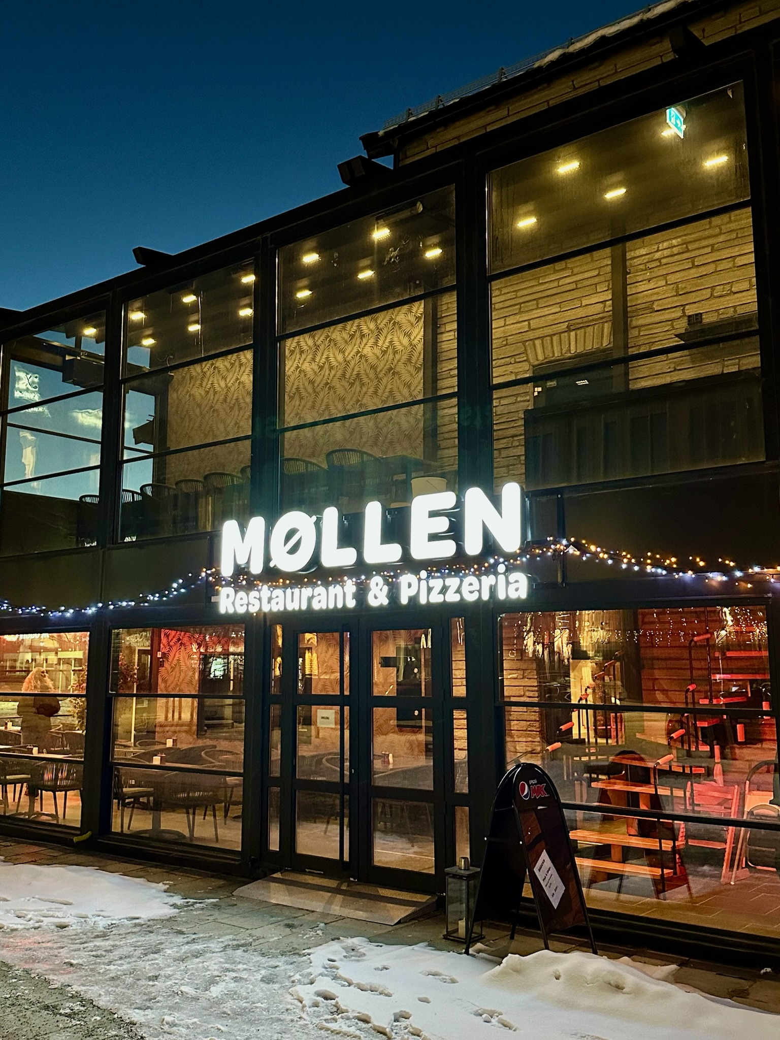 Møllen restaurant and pizza