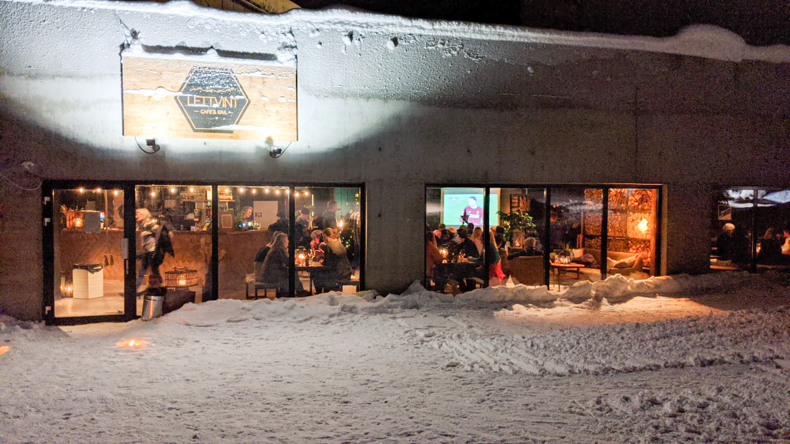 Lettvint Cafe og Bar