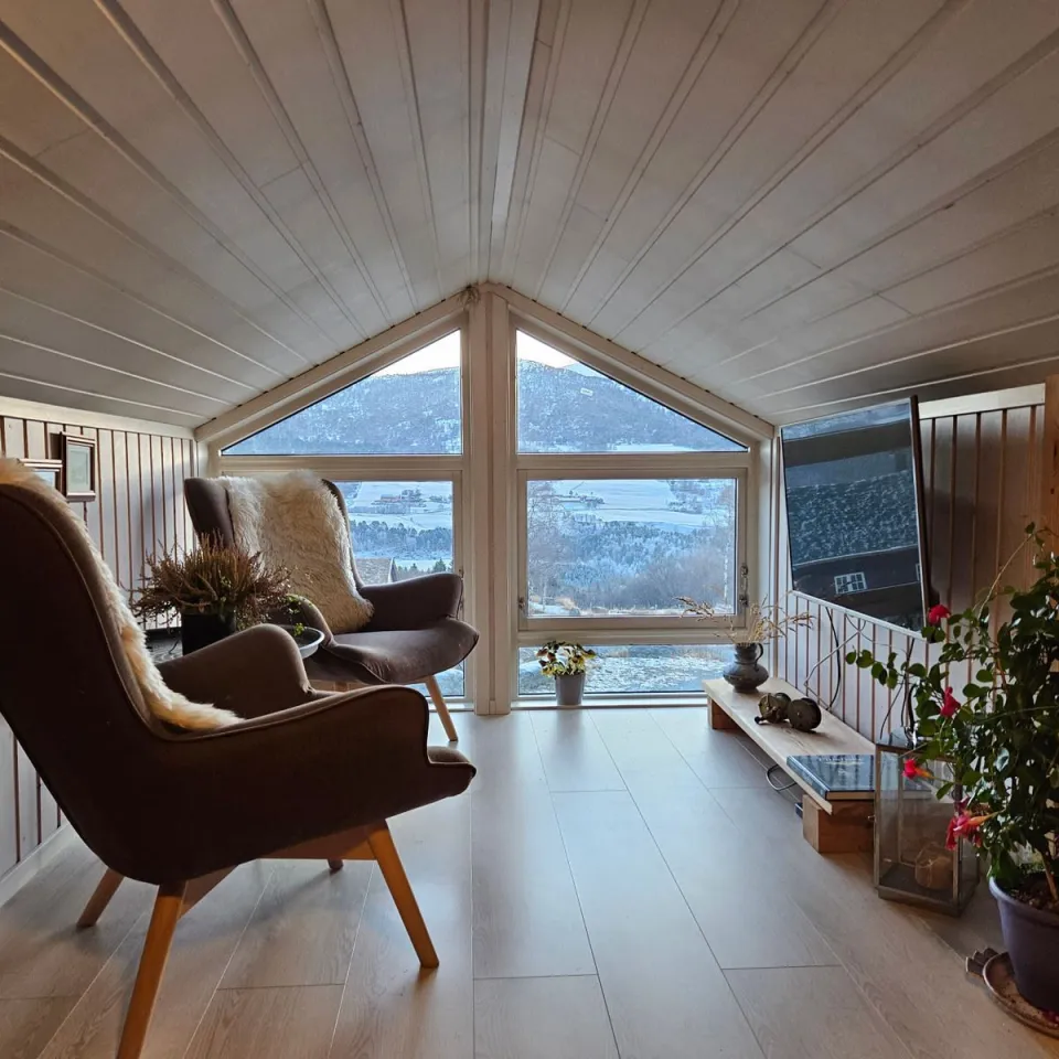 GOLVÅKERBAKKEN 24