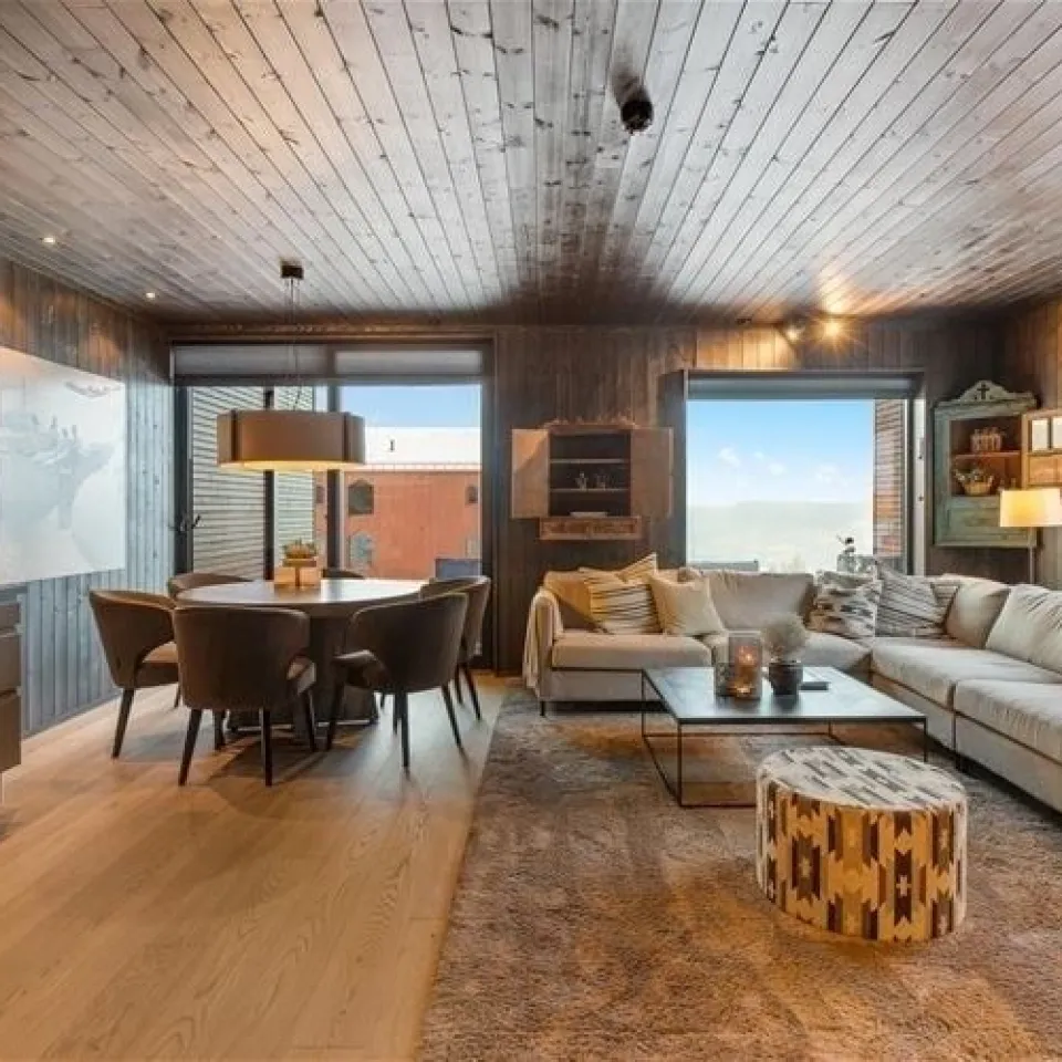 FAVN CHALET 56A