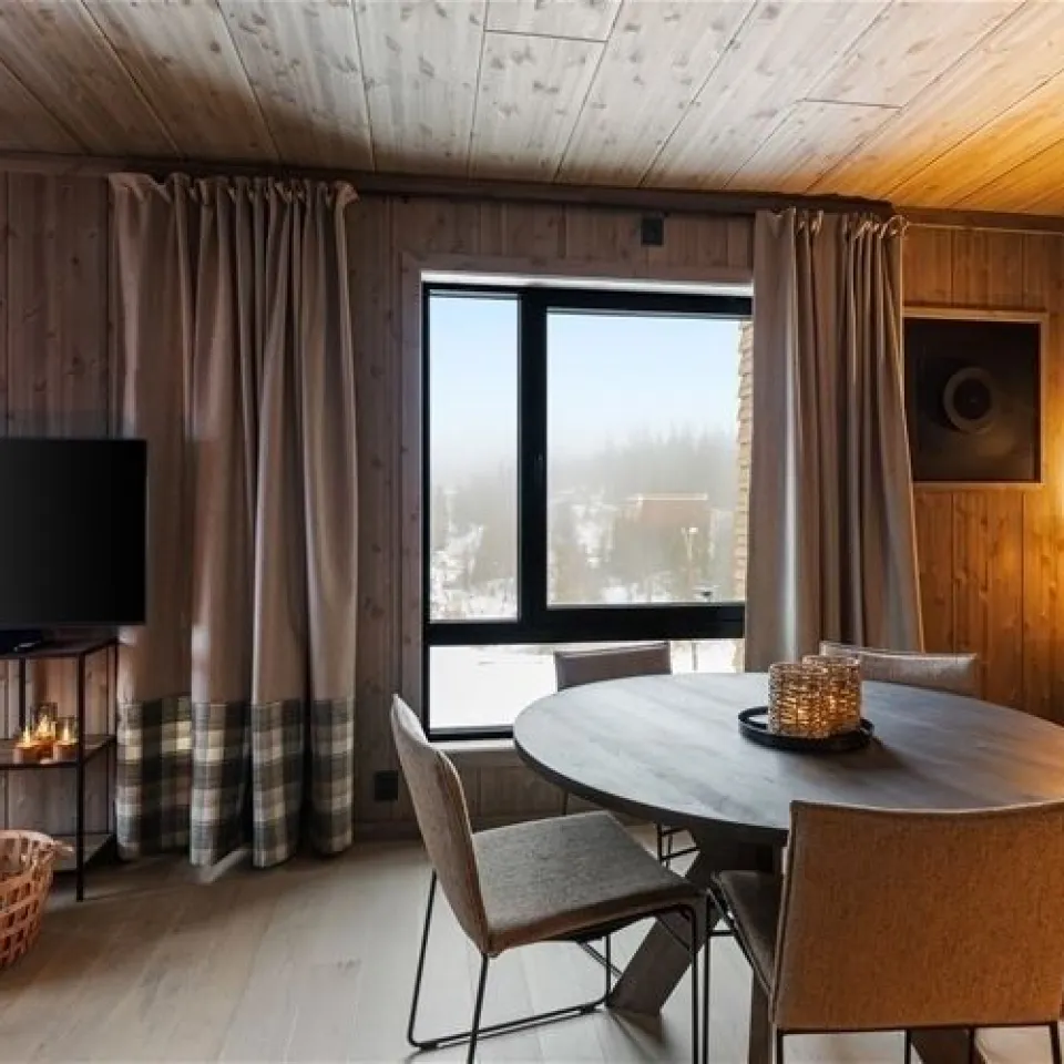 MOSETERTOPPEN SKISTADION B0201