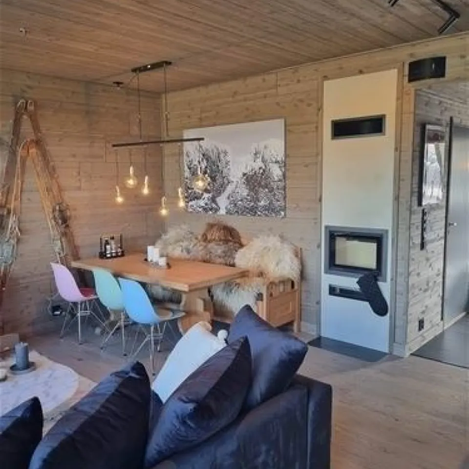 MOSETERTOPPEN BACKYARD 98B