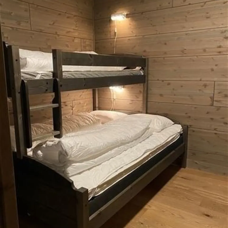 MOSETERTOPPEN BACKYARD 98D