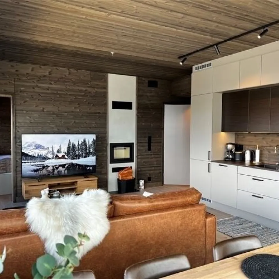 MOSETERTOPPEN BACKYARD 90D