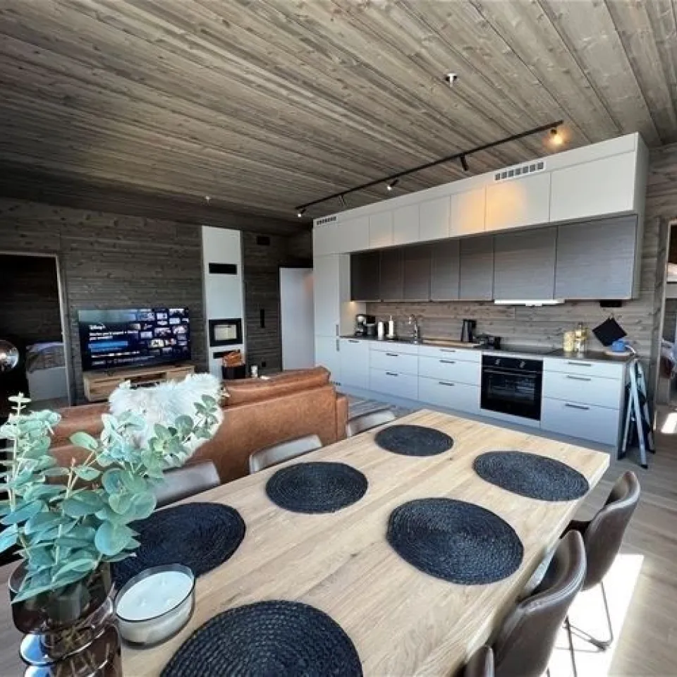 MOSETERTOPPEN BACKYARD 90D