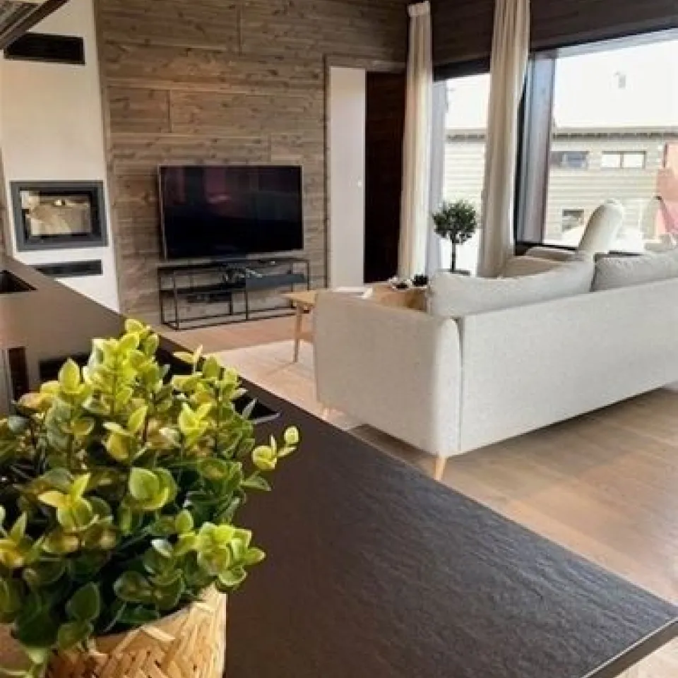 MOSETERTOPPEN BACKYARD 90C