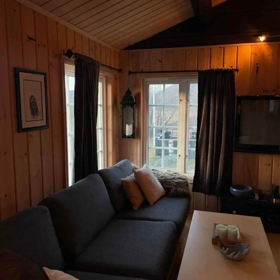 ØVRE STØLSVEGEN 37