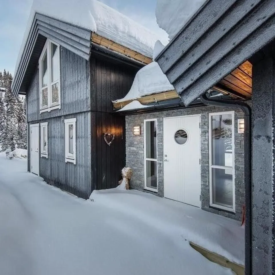 BJØNNLITJØNNVEGEN 21