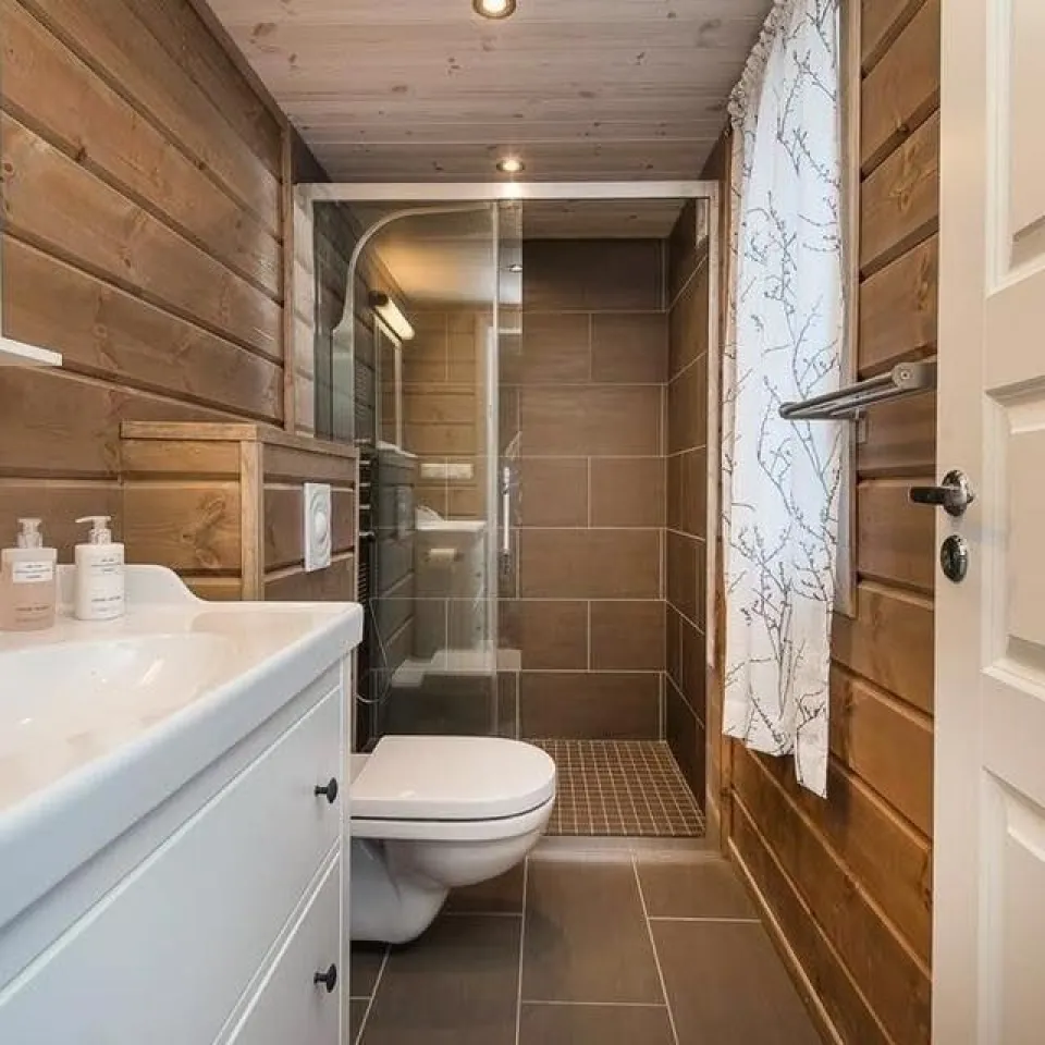 BJØNNLITJØNNVEGEN 21