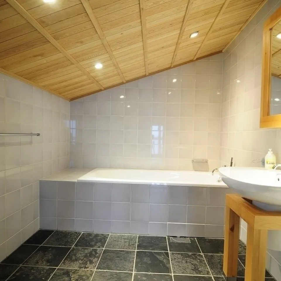 FURUSETH ALPIN LODGE