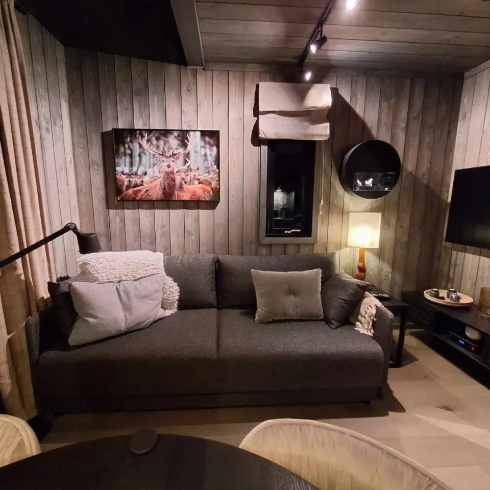 ANNEKS MYRSETERVEGEN 100