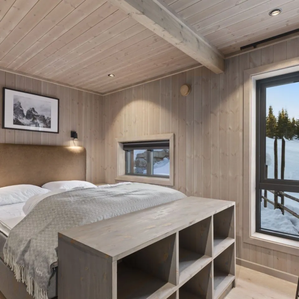 KVITFJELL VARDEN LODGE