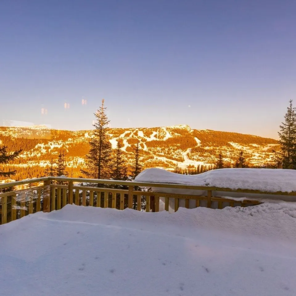 KVITFJELL VARDEN LODGE