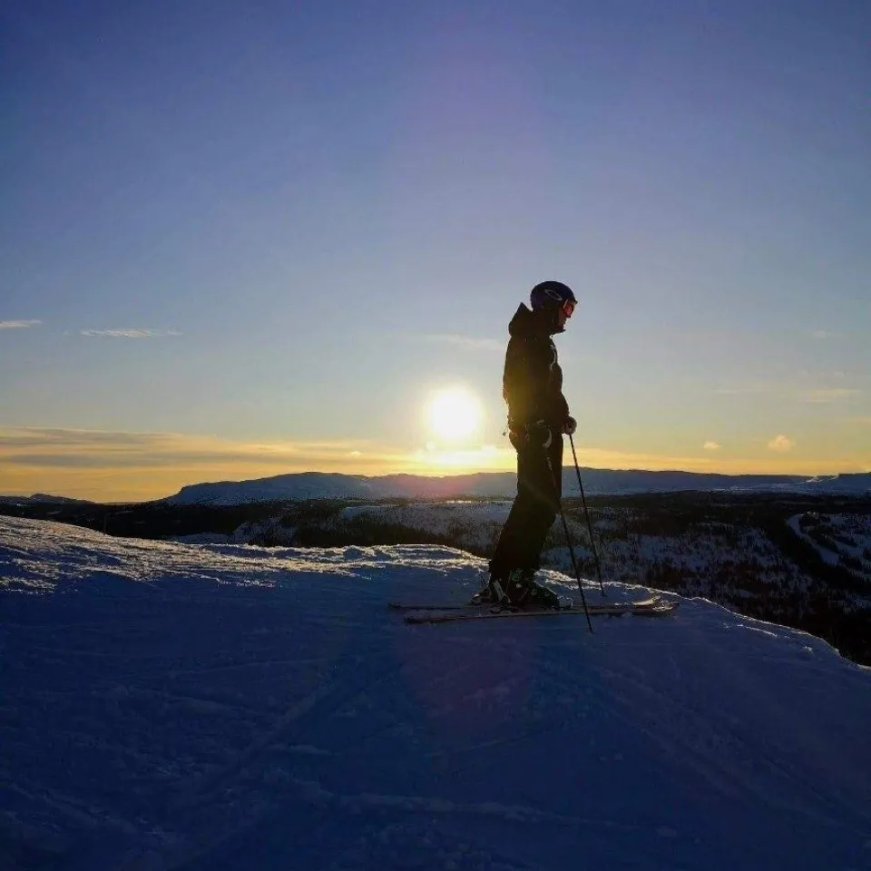 VARDEN FJELLANDSBY 230