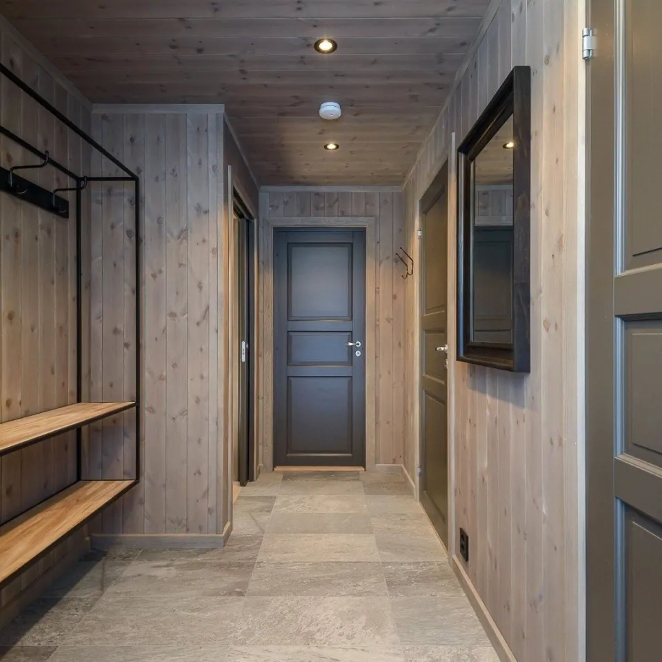 VARDEN FJELLANDSBY 222