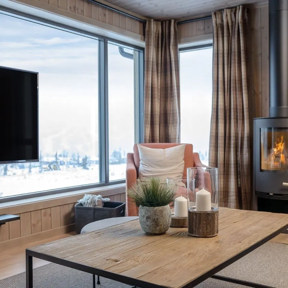 VARDEN FJELLANDSBY 214A