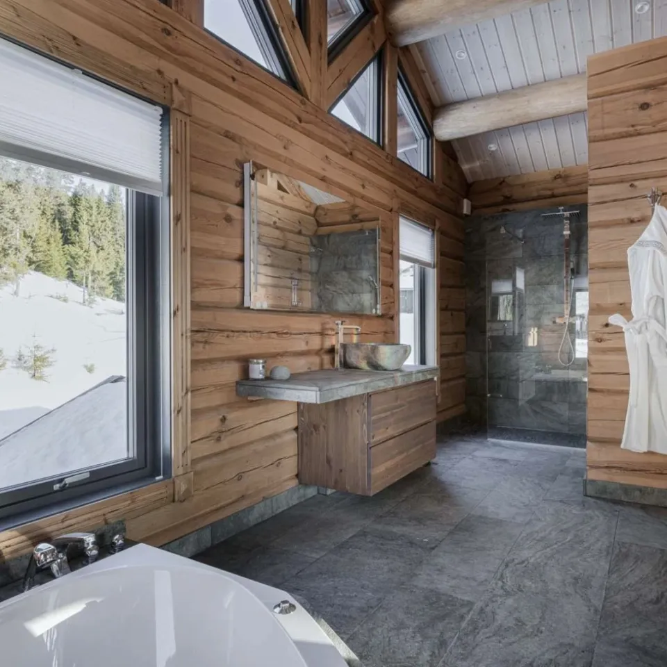 BJØNNLITJØNNVEGEN 45