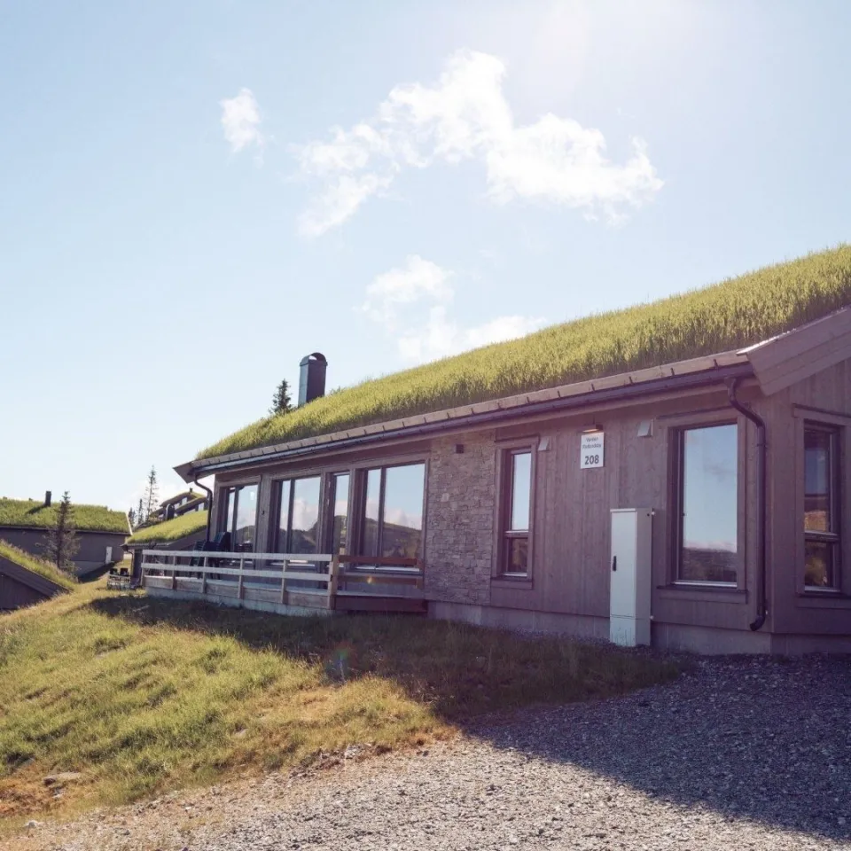 VARDEN FJELLANDSBY 208