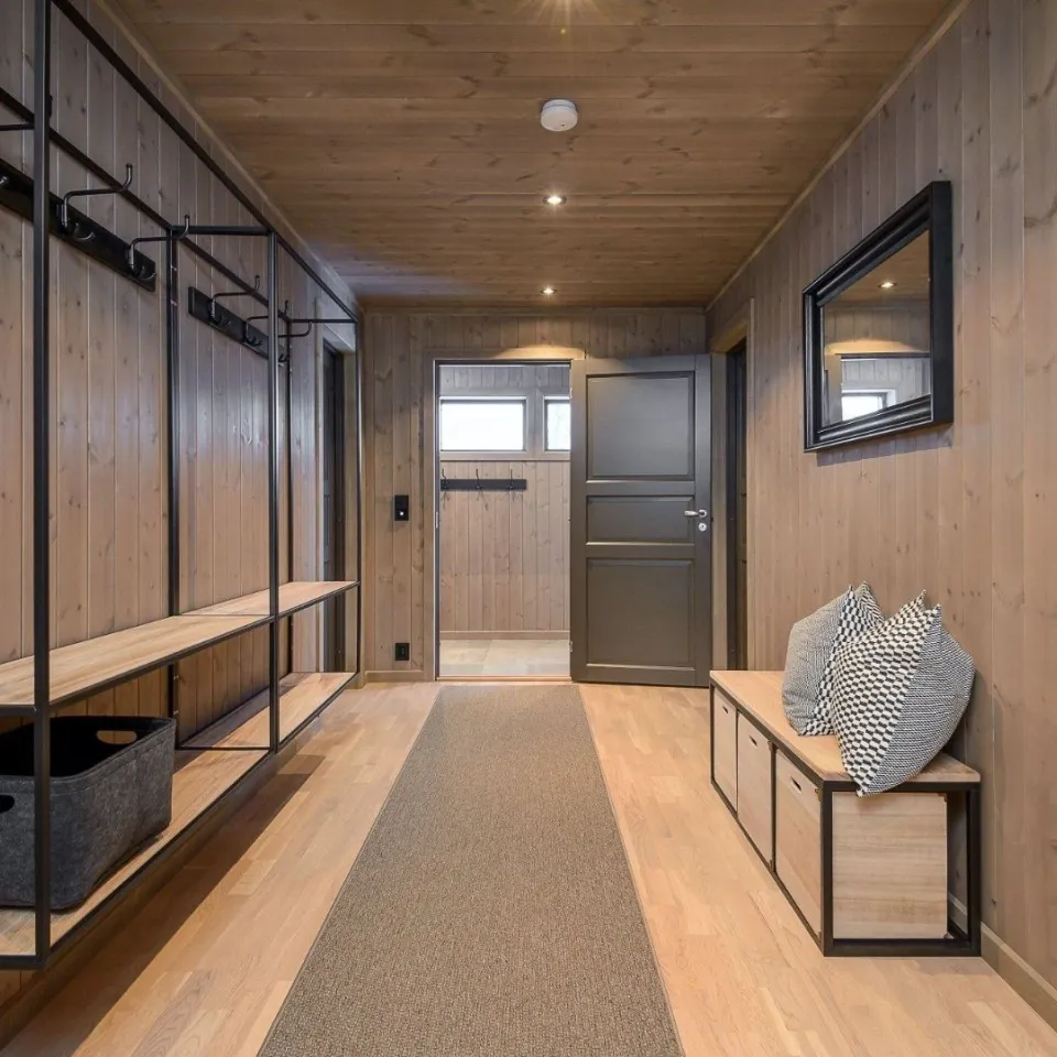 VARDEN FJELLANDSBY 224