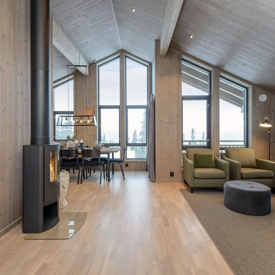 VARDEN FJELLANDSBY 226