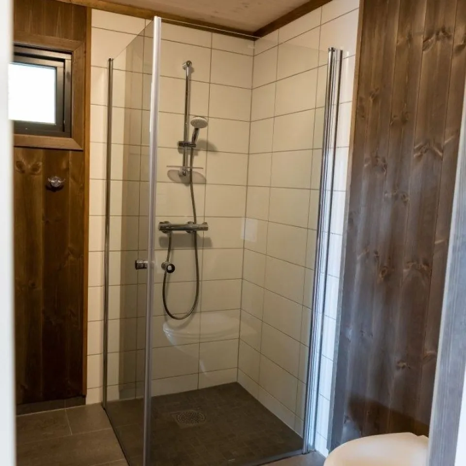 BJØNNLITJØNNVEGEN 4