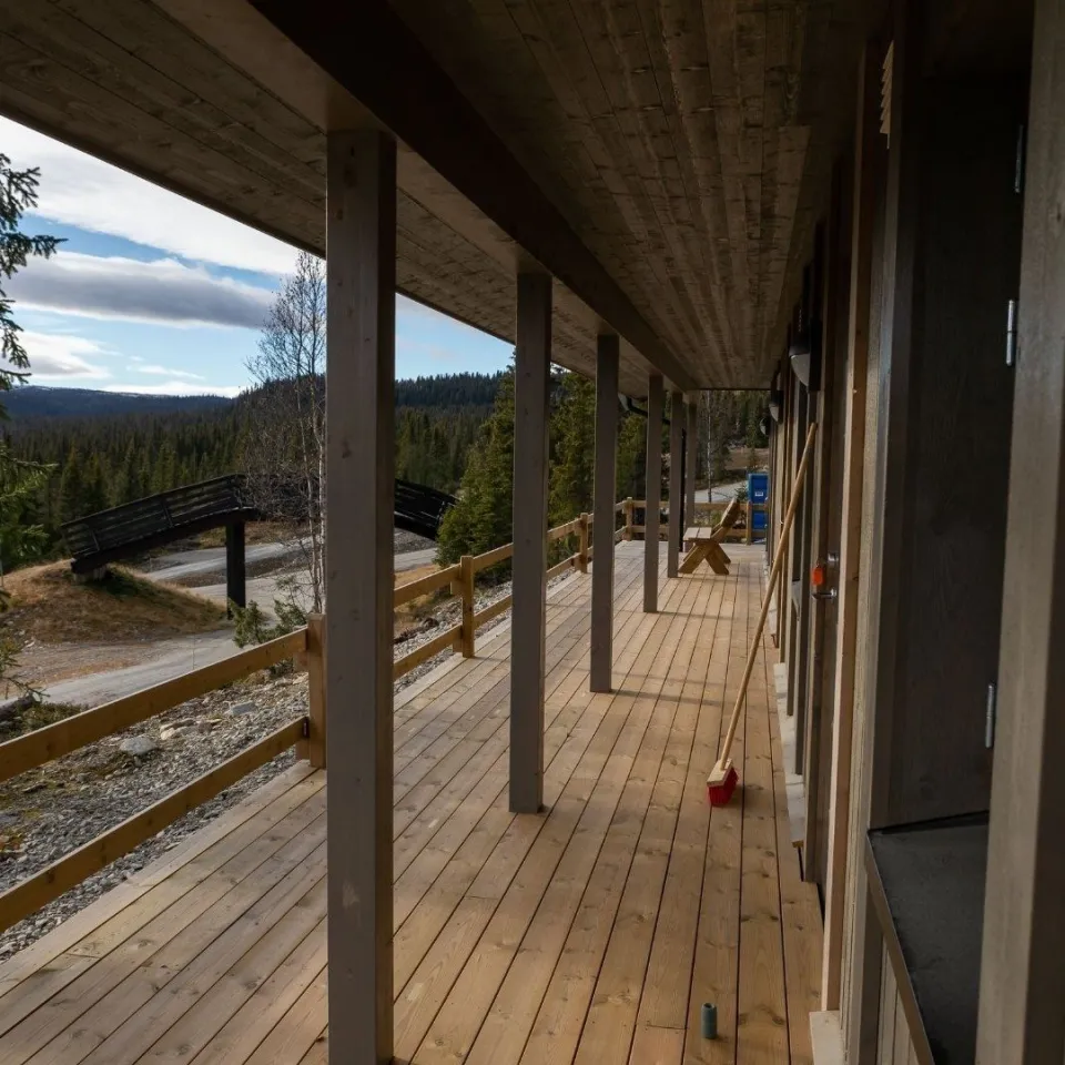 BJØNNLITJØNNVEGEN 4