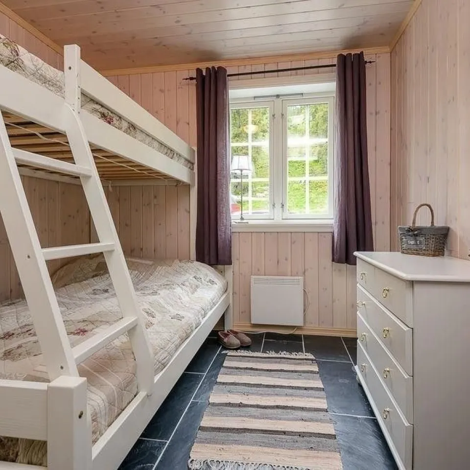 BJØNNLITJØNNVEGEN 33