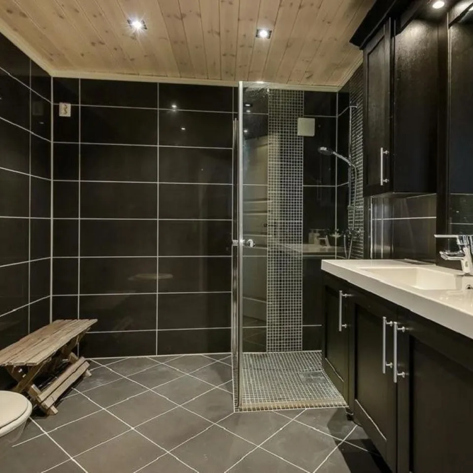 BJØNNLITJØNNVEGEN 33