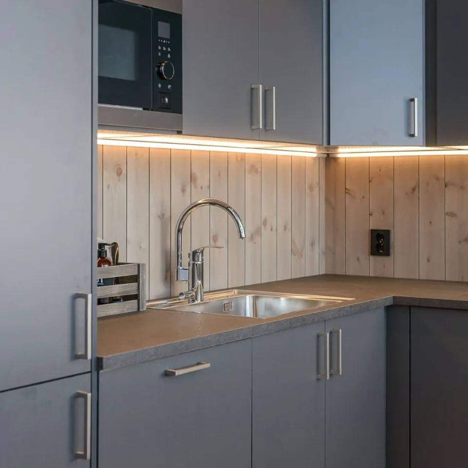 VARDEN FJELLANDSBY 220