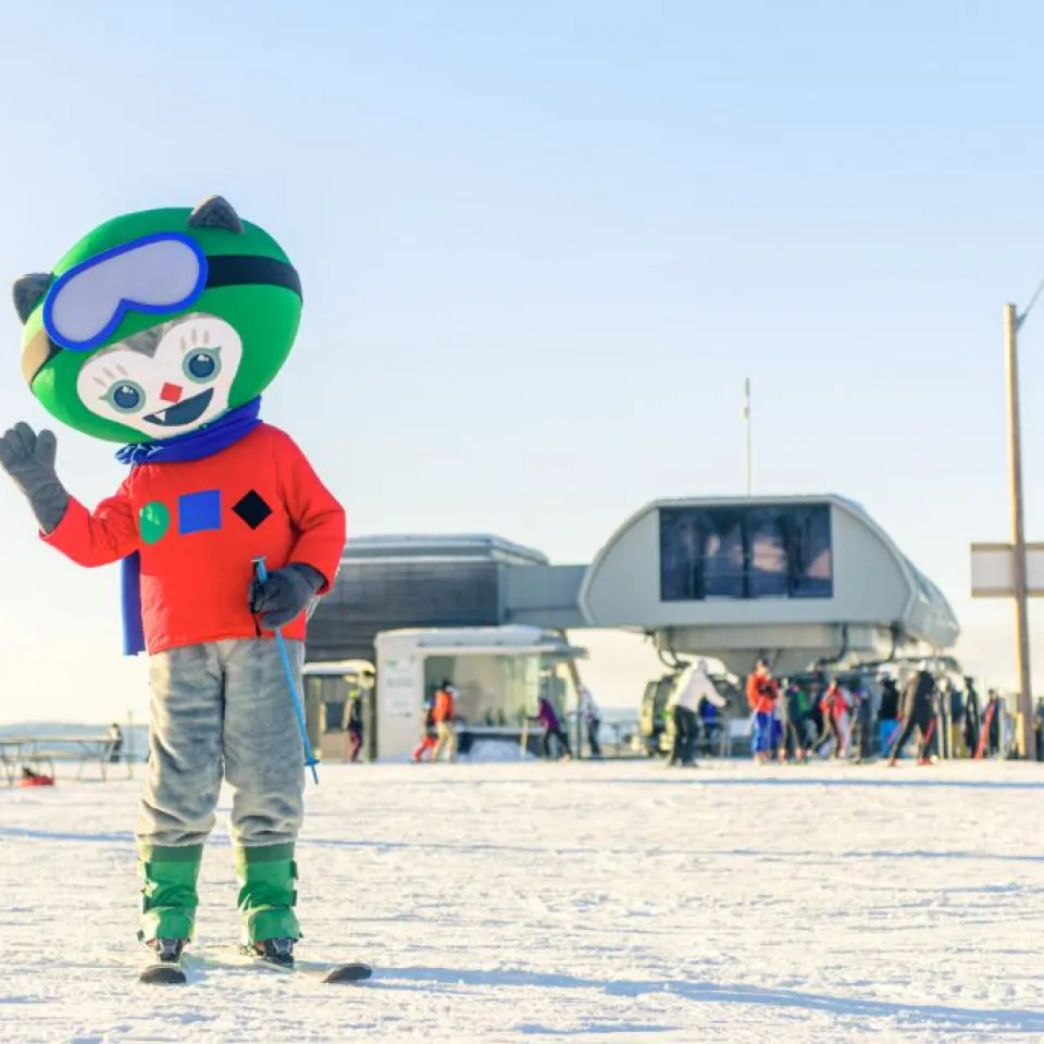 Gesichtsbemalung mit Isa