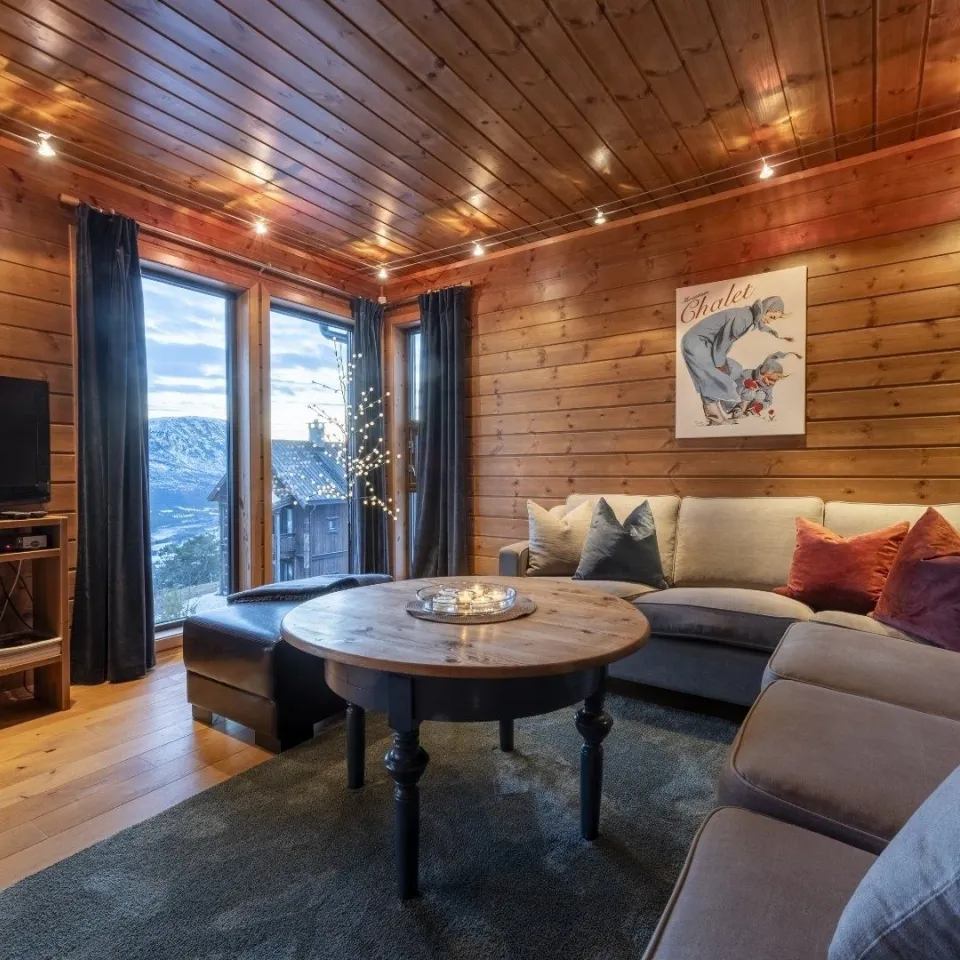 OPPDALSTOPPEN LEILIGHET 4