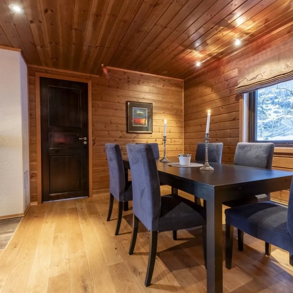 OPPDALSTOPPEN LEILIGHET 4