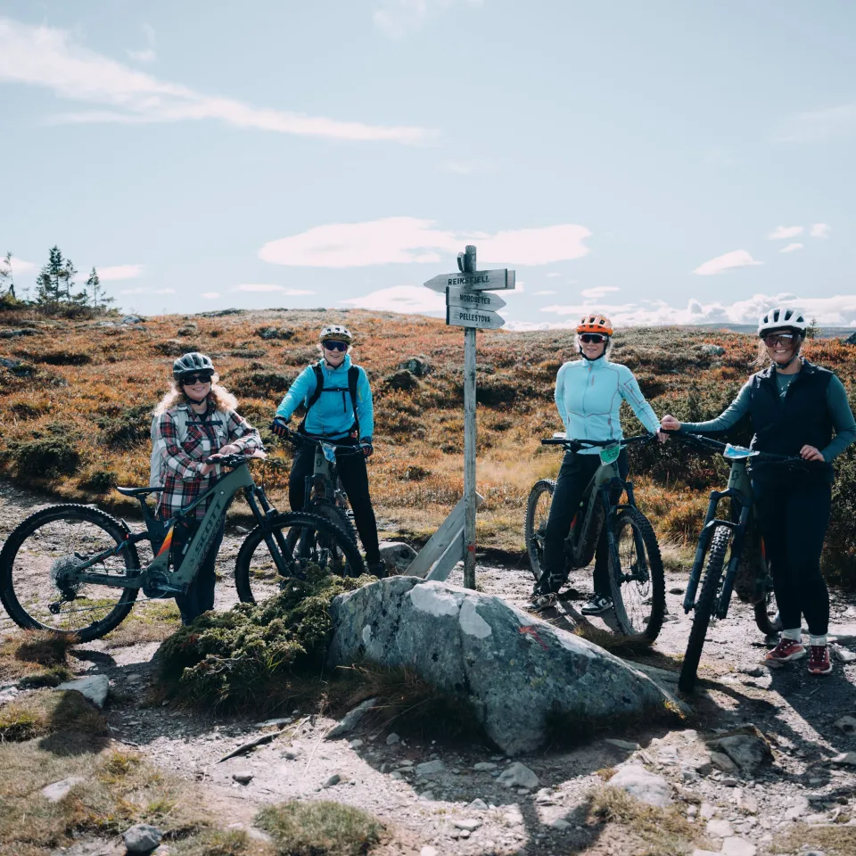 Sommerpakke i Hafjell med guidede turer og kulturinnslag