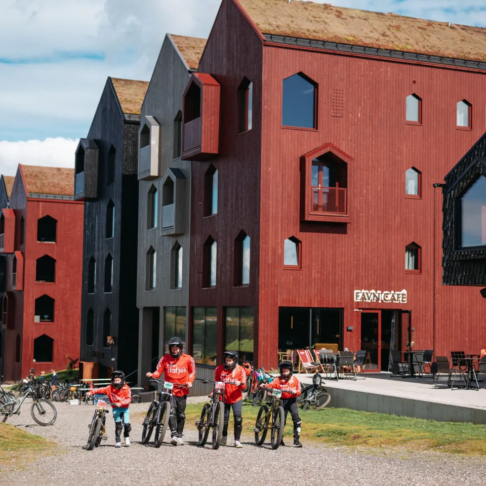 Sommerpakke i Hafjell med guidede turer og kulturinnslag