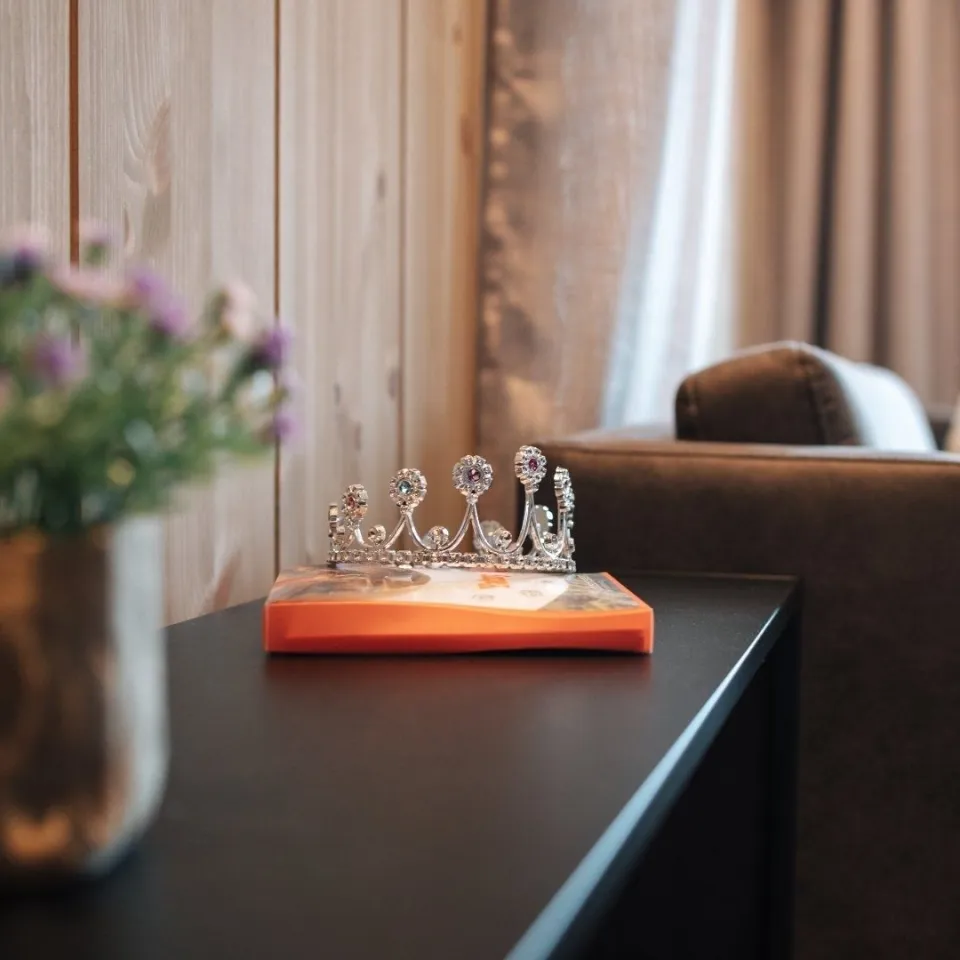 Hotellrom for 4 personer med dusj og wc