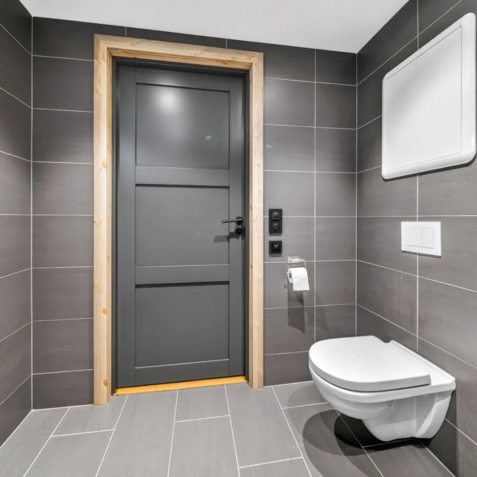 Hotellrom for 4 personer med dusj og wc