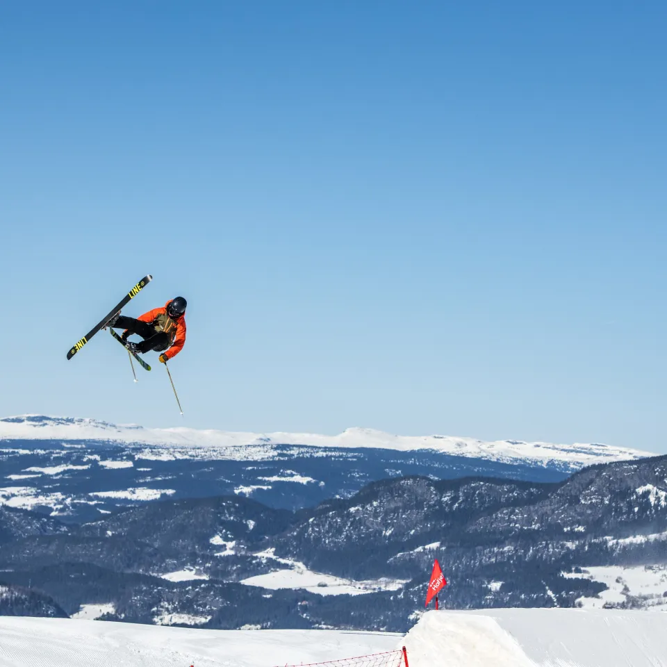 Stor signerings session på Hafjell Sport