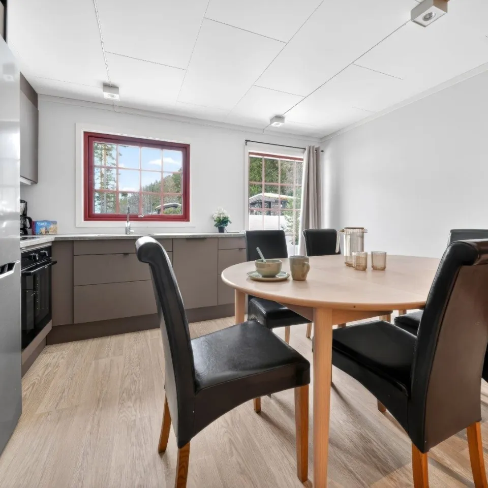 6-bed cabin Høgsveen with shower and toilet