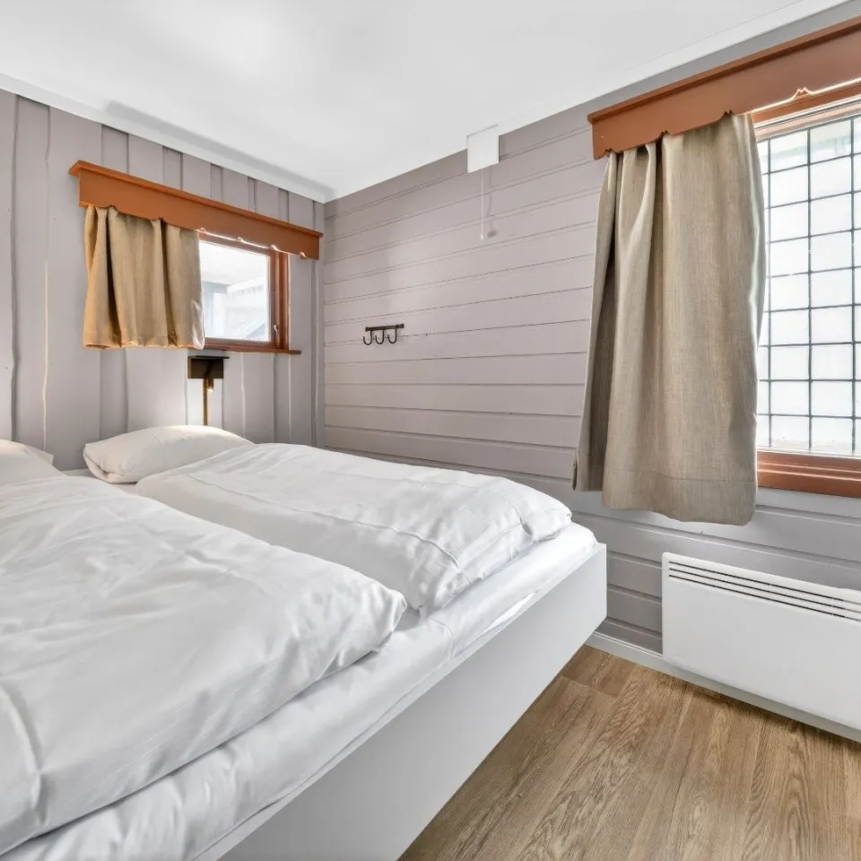 6-bed cabin Høgsveen with shower and toilet