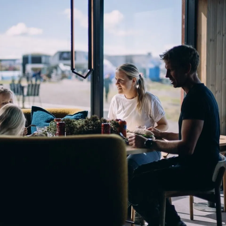 Favn Café