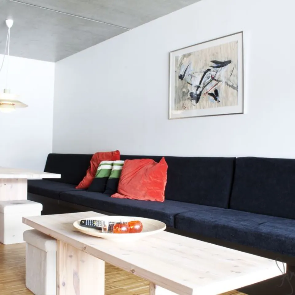 STUDIO H A307
