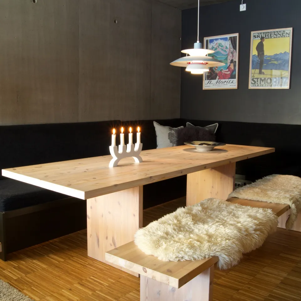 STUDIO H B300