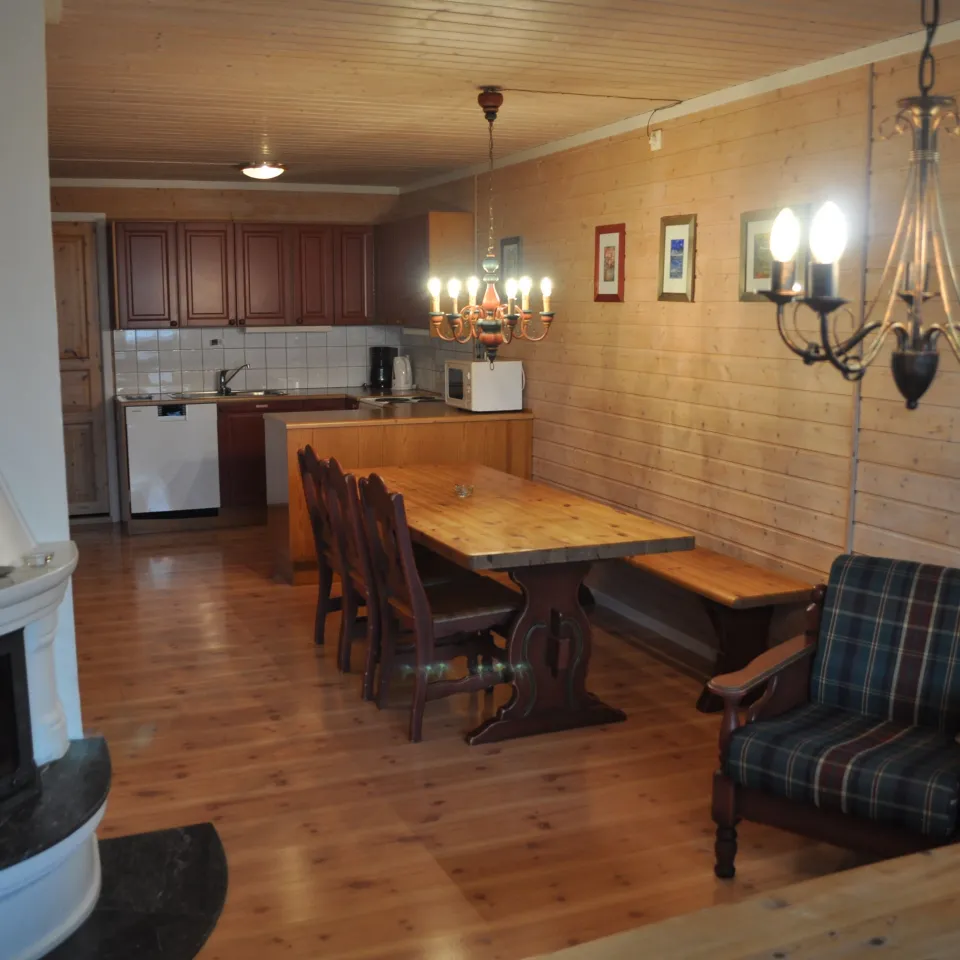 spisestue/kjøkken