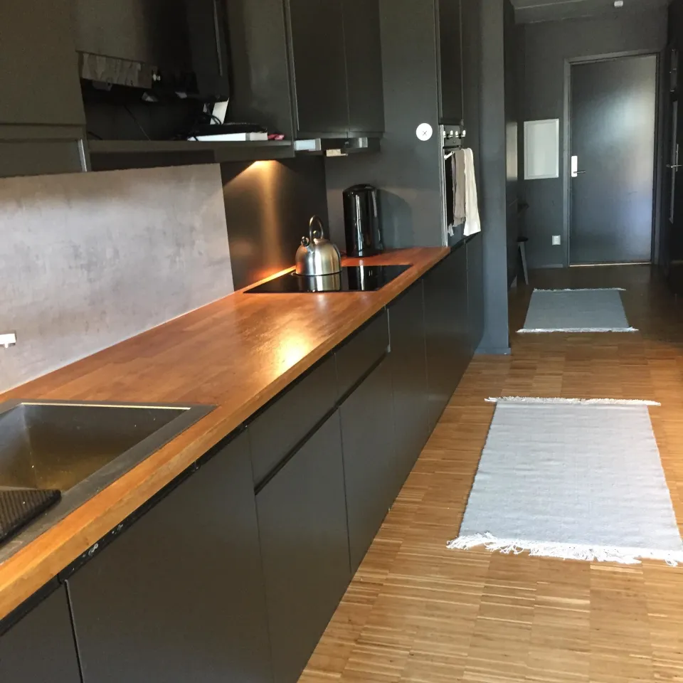 STUDIO H A208
