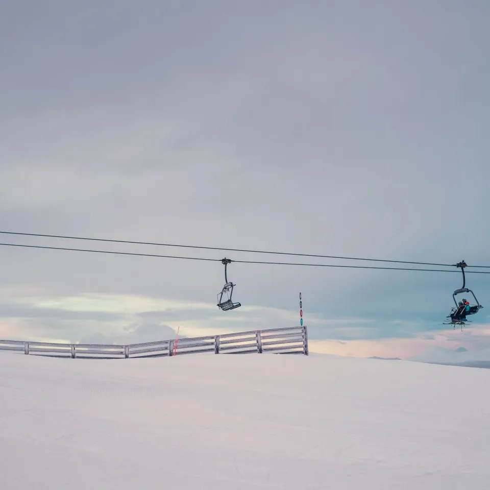 VARDEN FJELLANDSBY 208
