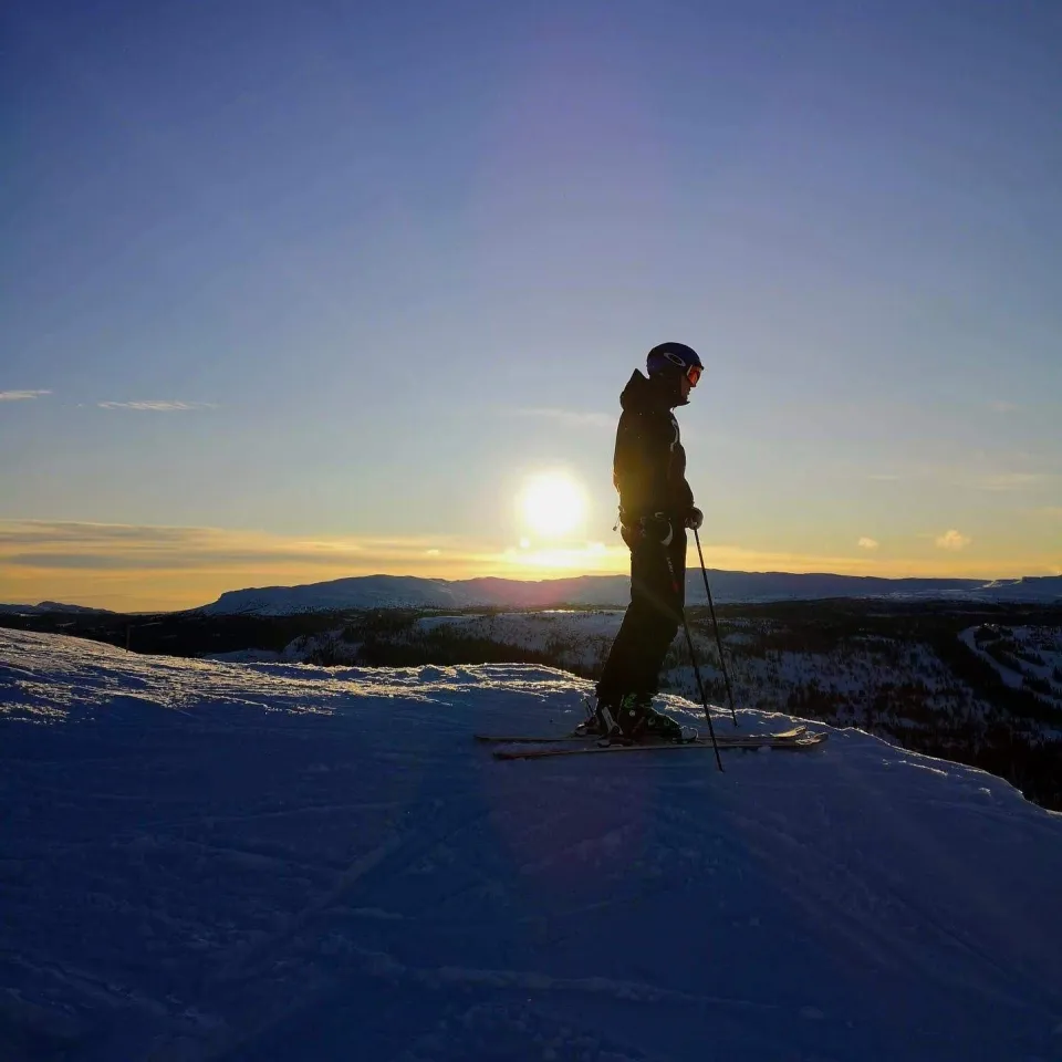 VARDEN FJELLANDSBY 222