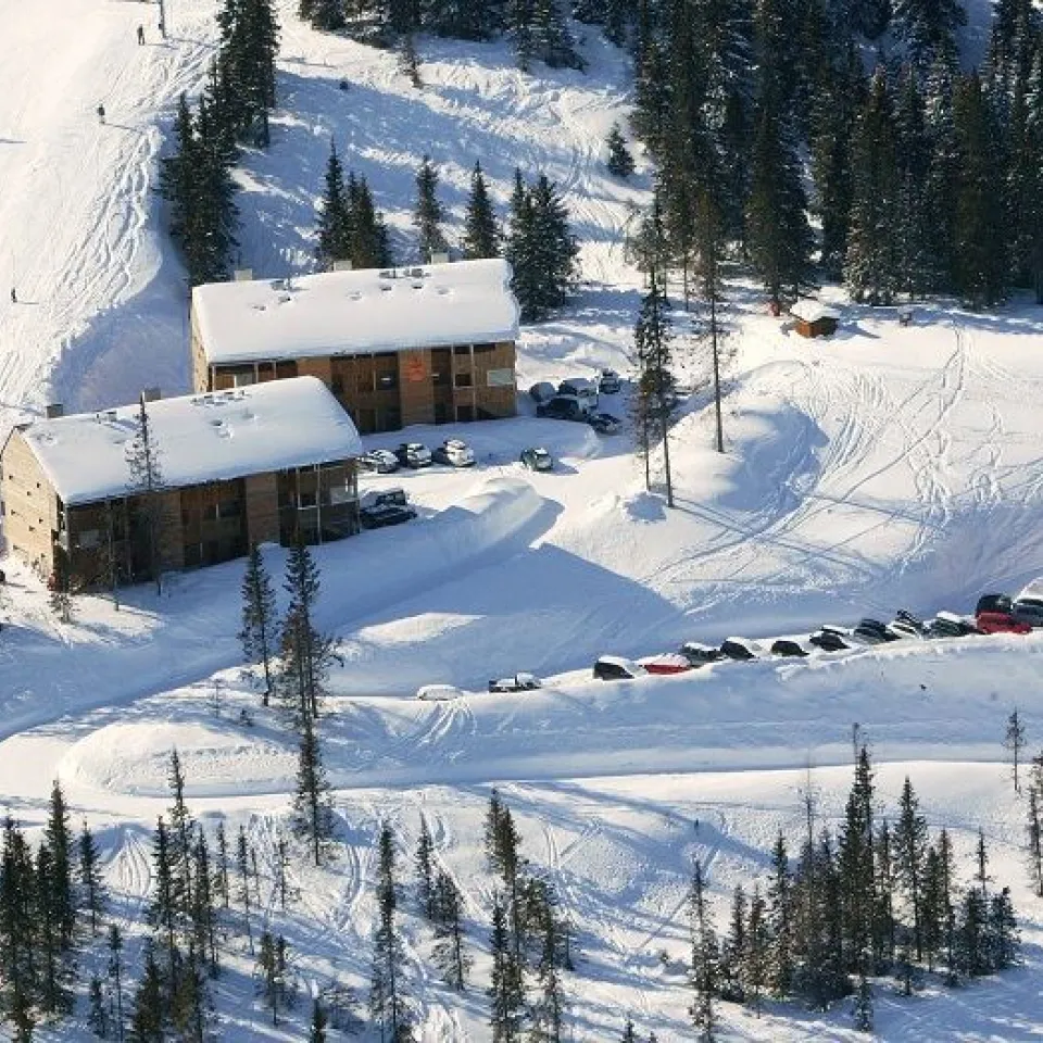 BASE CAMP 121