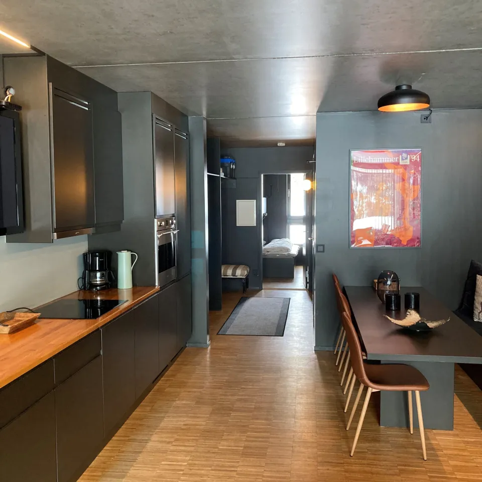STUDIO H A302
