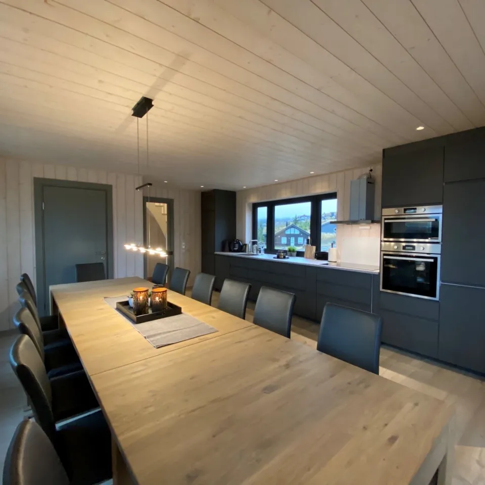 MOLTMYRVEGEN 46